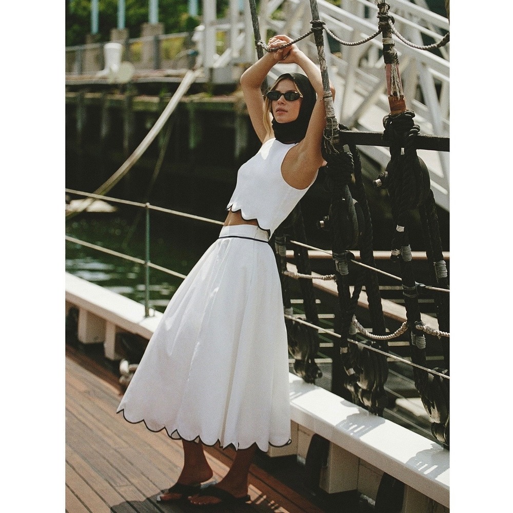 French Connection White Scalloped Hem Midi Skirt Navy Trim Pockets Size 4 NEW